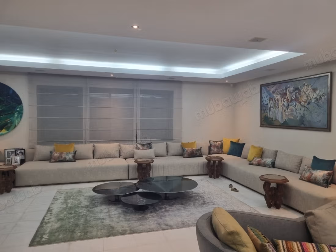 Villa moderna R1 con piscina privada y jardín