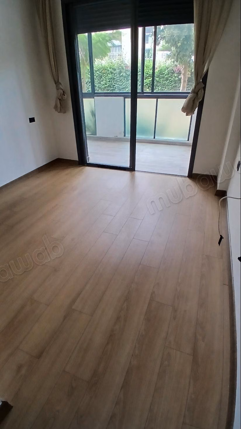 Appartement vide 2chambres a louer