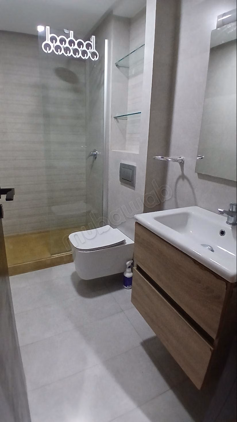 Appartement vide 2chambres a louer