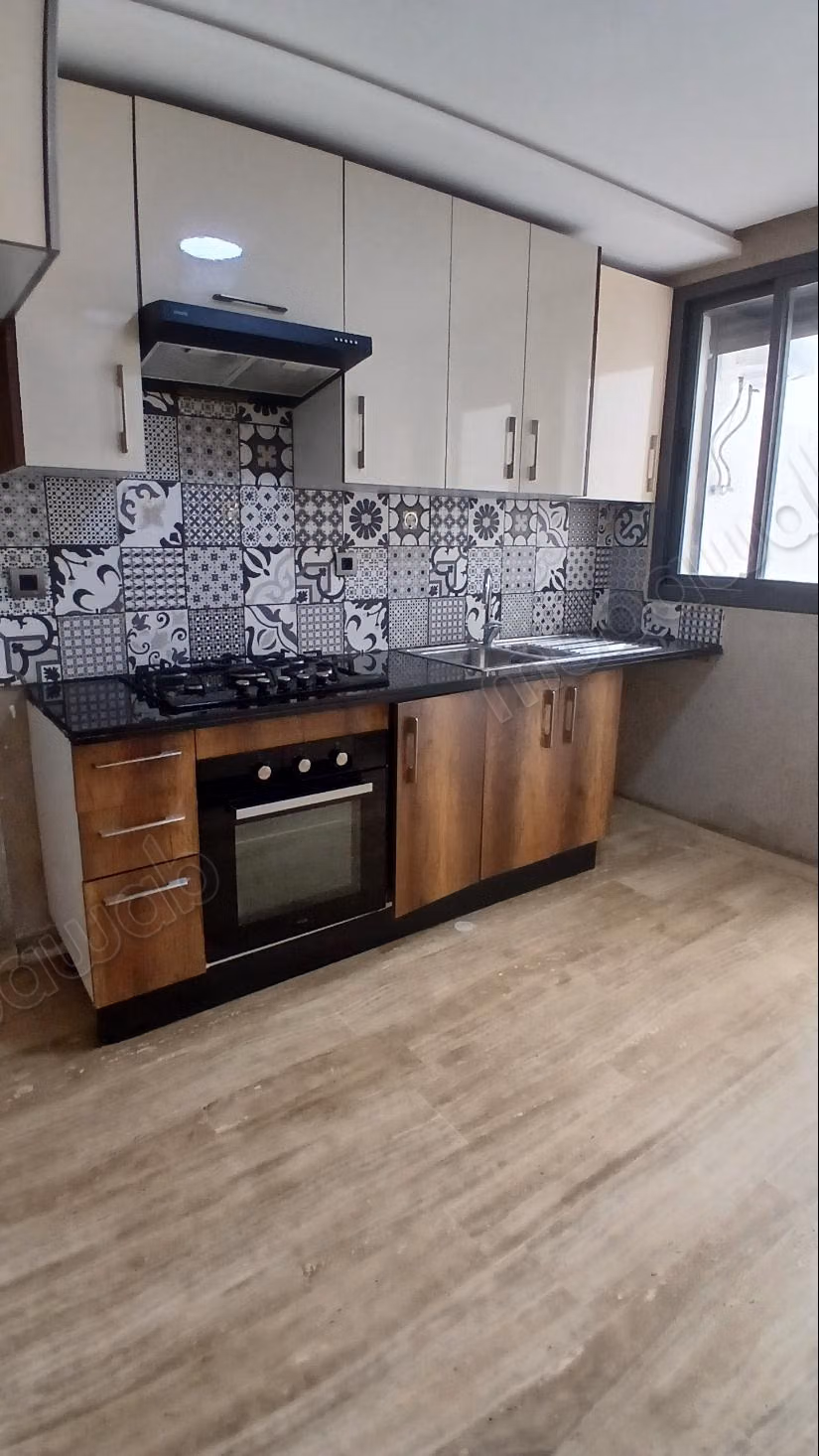 Appartement vide 2chambres a louer