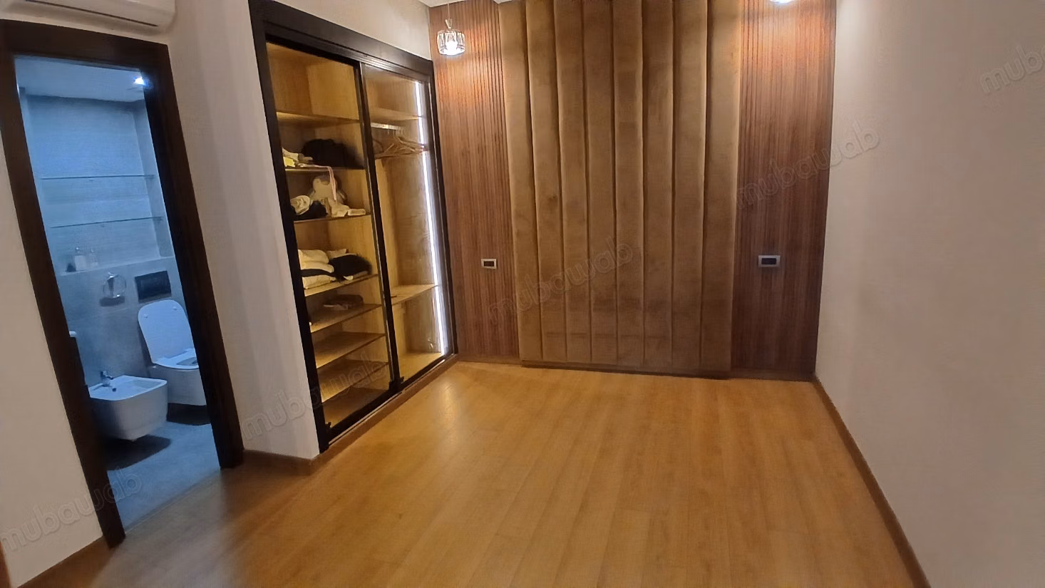 Appartement vide 2chambres a louer