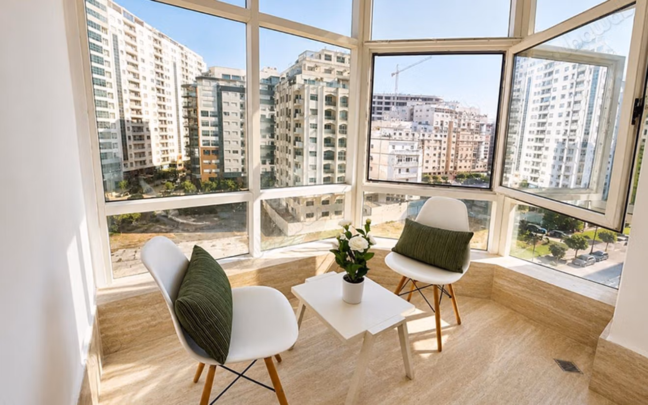 Appartement Chic Meublé à Louer 
Corniche Tanger