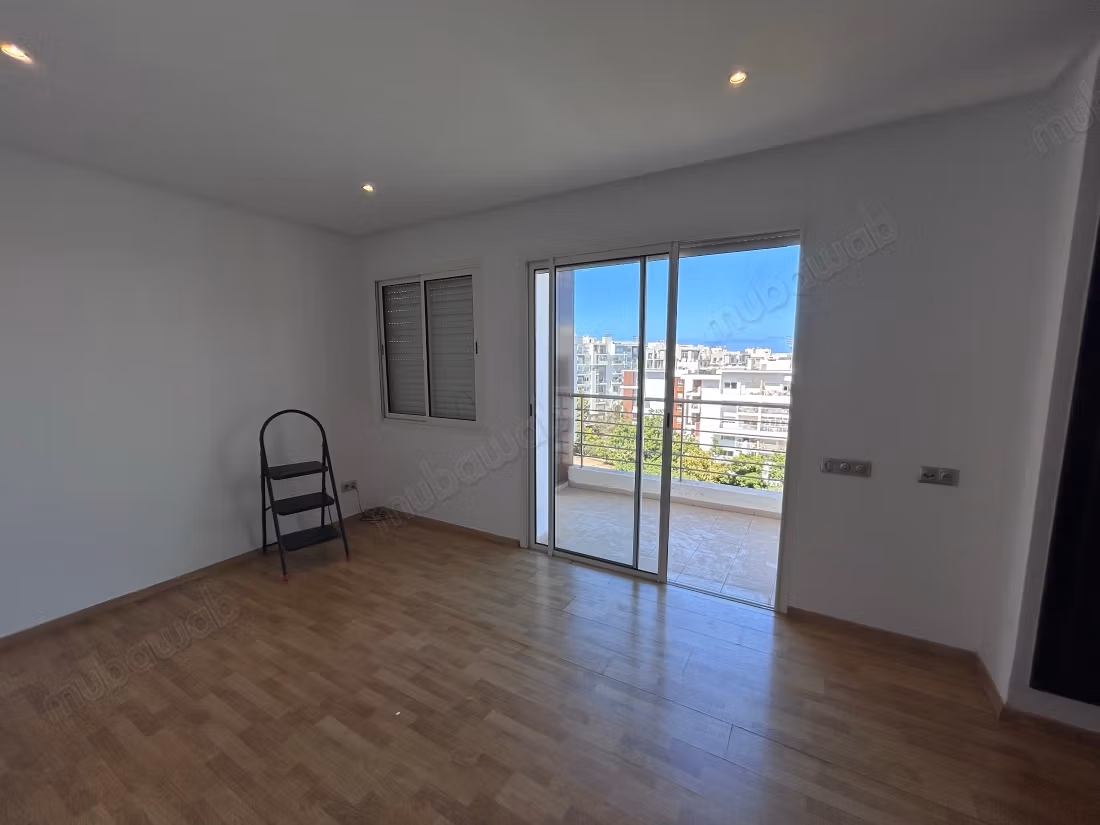 Superbo appartamento in affitto a PRESTIGIA hay riad