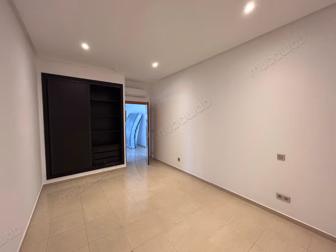 Superbo appartamento in affitto a PRESTIGIA hay riad
