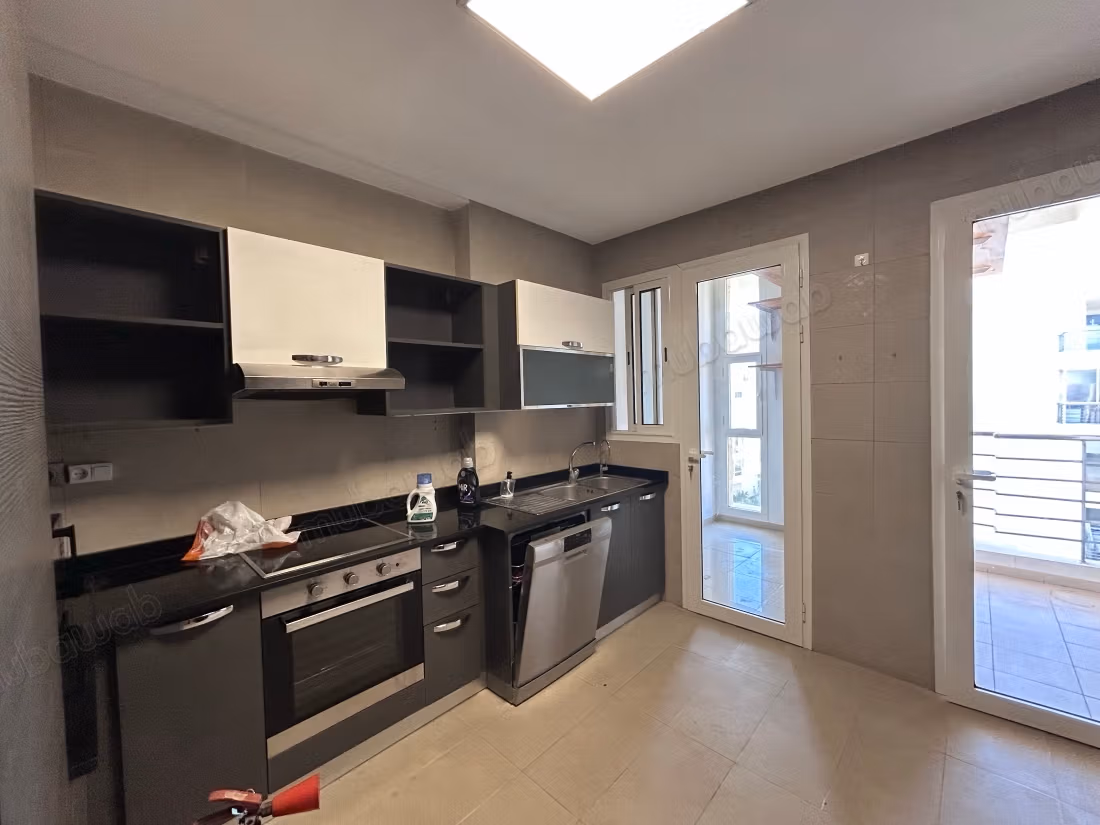Superbo appartamento in affitto a PRESTIGIA hay riad