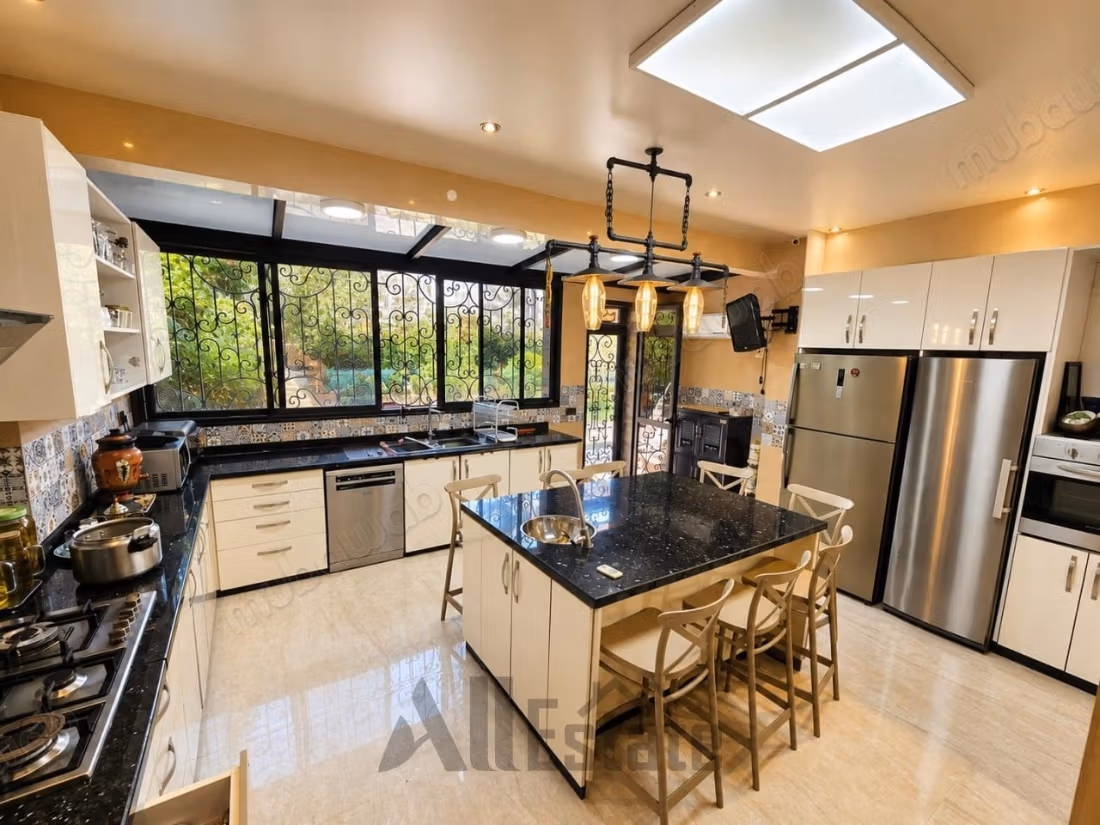 Villa d’Exception à Vendre – Bouskoura