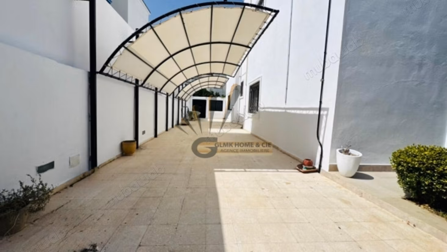 A Louer Villa en S5 à Gammarth