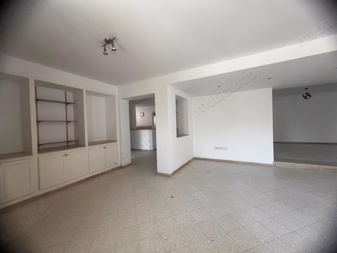 In affitto, piano terra di una villa S2 a Ennasr