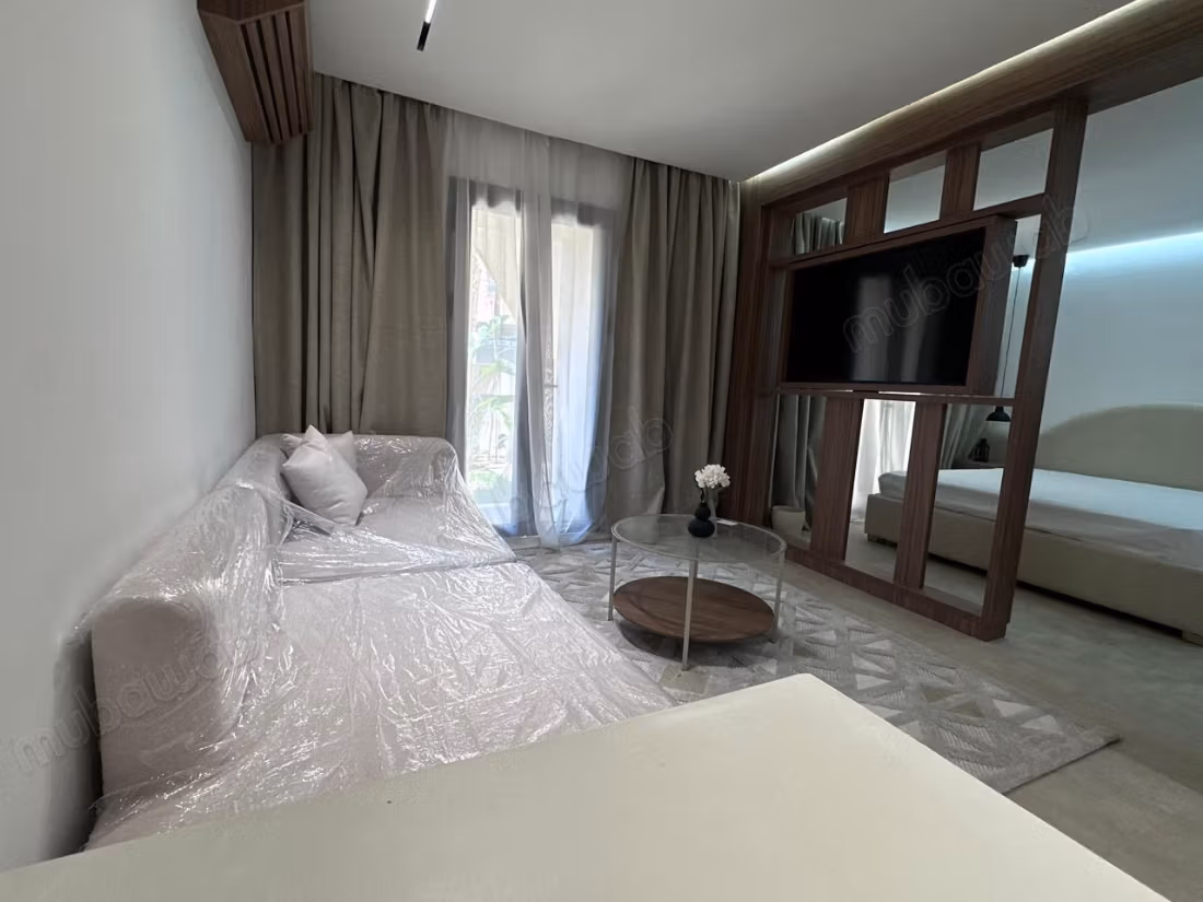 Beautiful apartment for sale in Camp Al Ghoul. Total area 400 m². Furnished