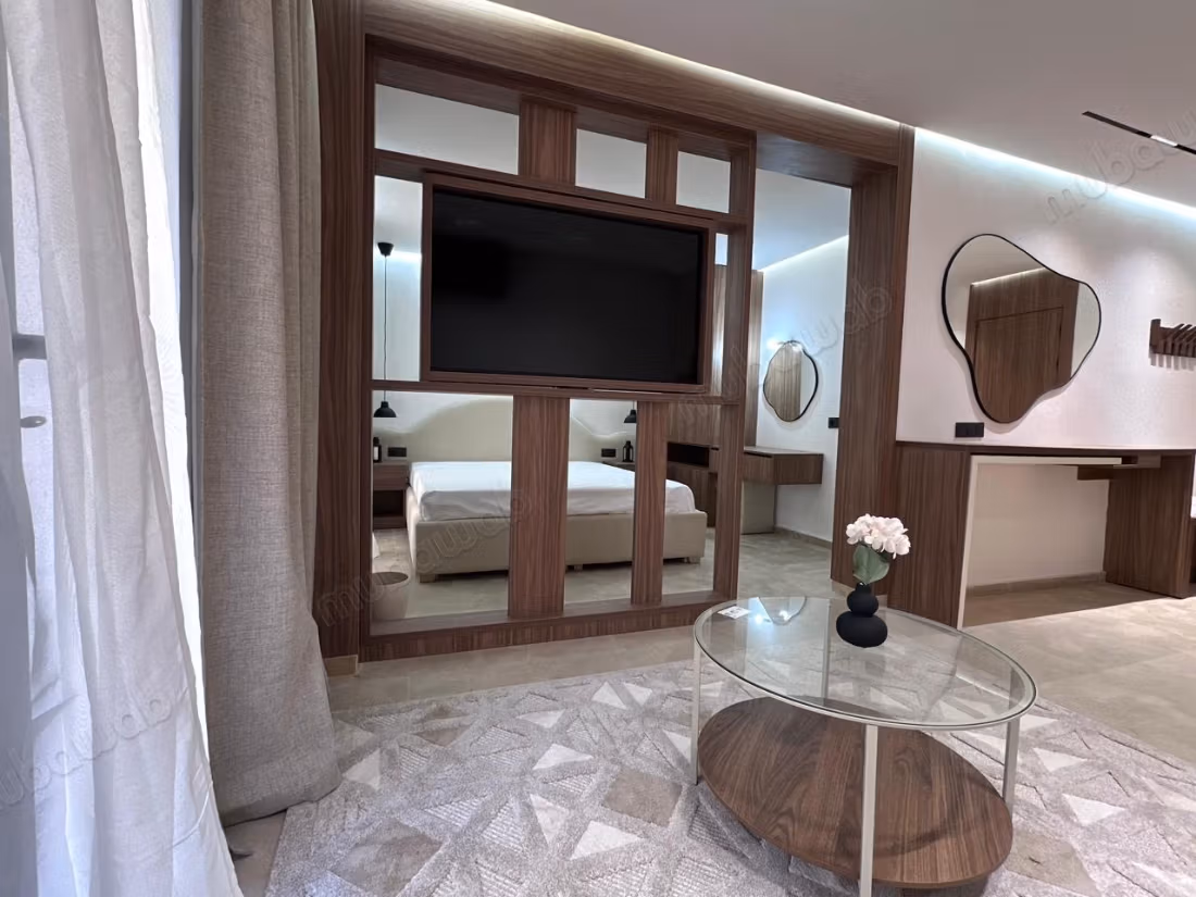 Beautiful apartment for sale in Camp Al Ghoul. Total area 400 m². Furnished