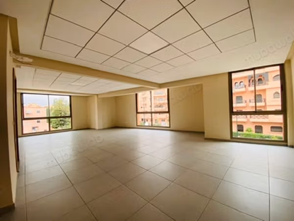 Bureaux à vendre et à louer plusieurs surfaces