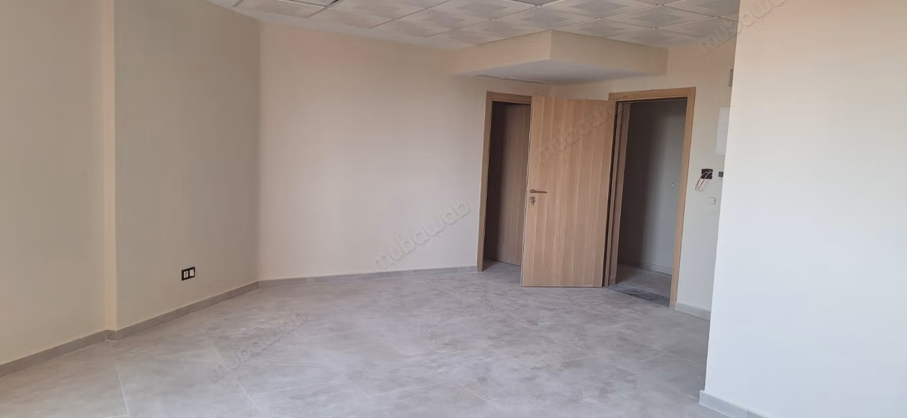 Bureau situé avenue Al Mouzdalifa, Assif