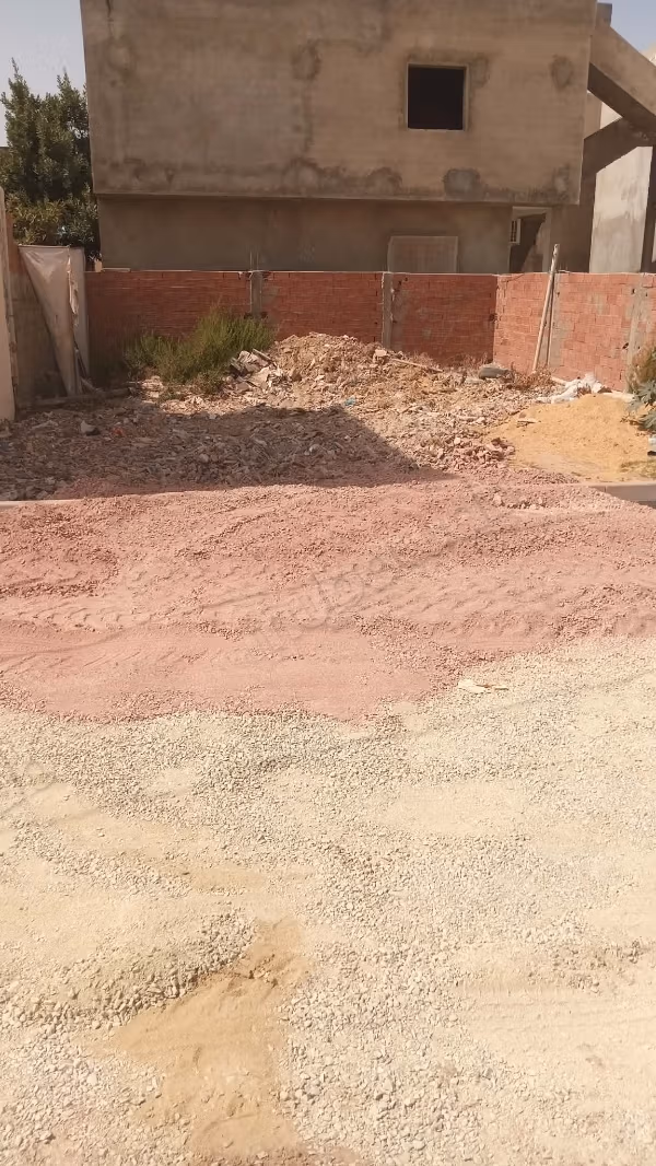 Land for sale in Nour Jaafar – Ariana