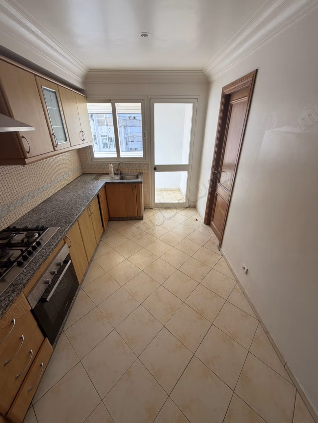 Bel appartement en location à triangle d’or.
Surface totale 148 m²