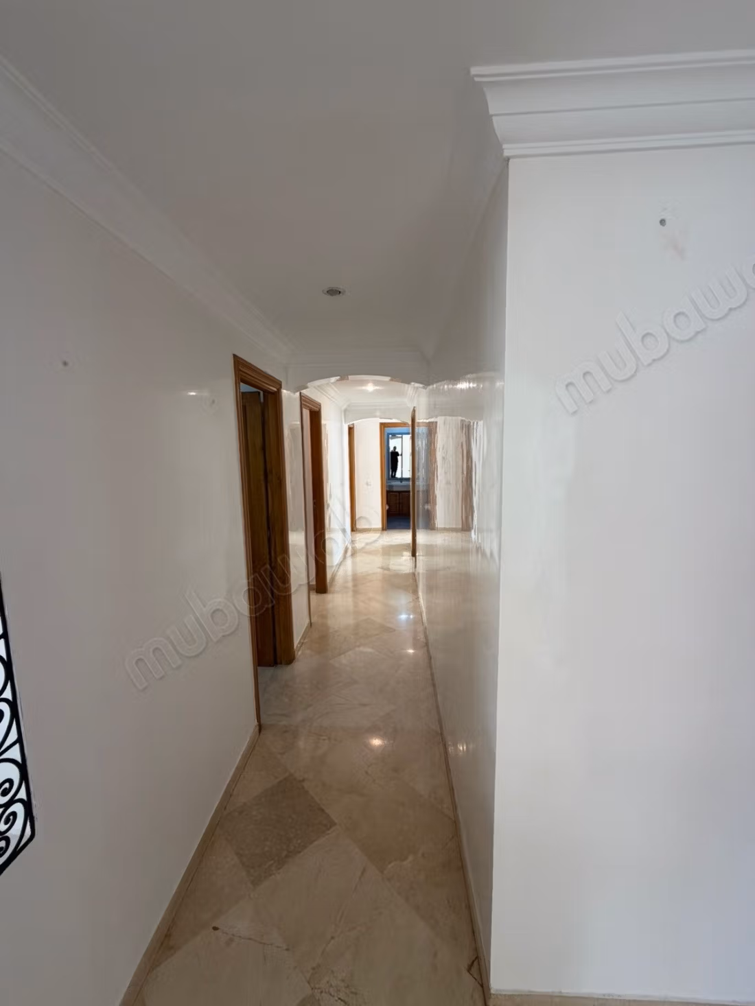 Bel appartement en location à triangle d’or.
Surface totale 148 m²