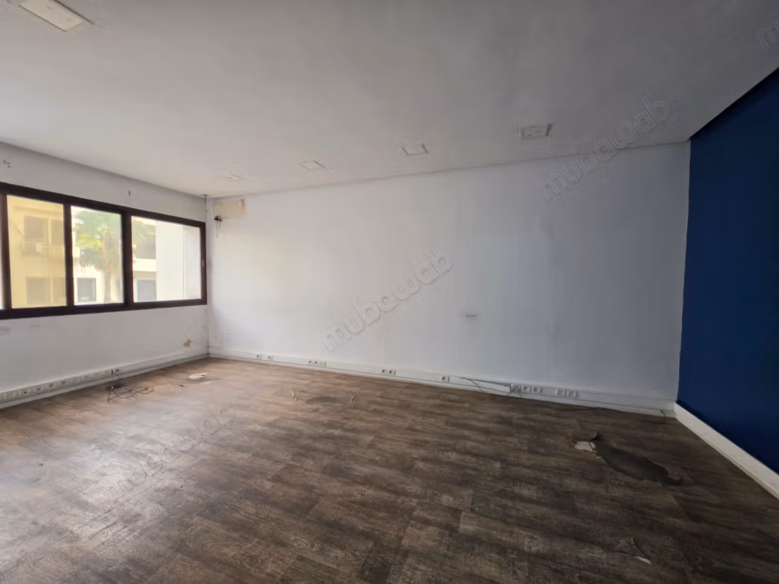 Oficina de 152 m², amueblada, Gauthier