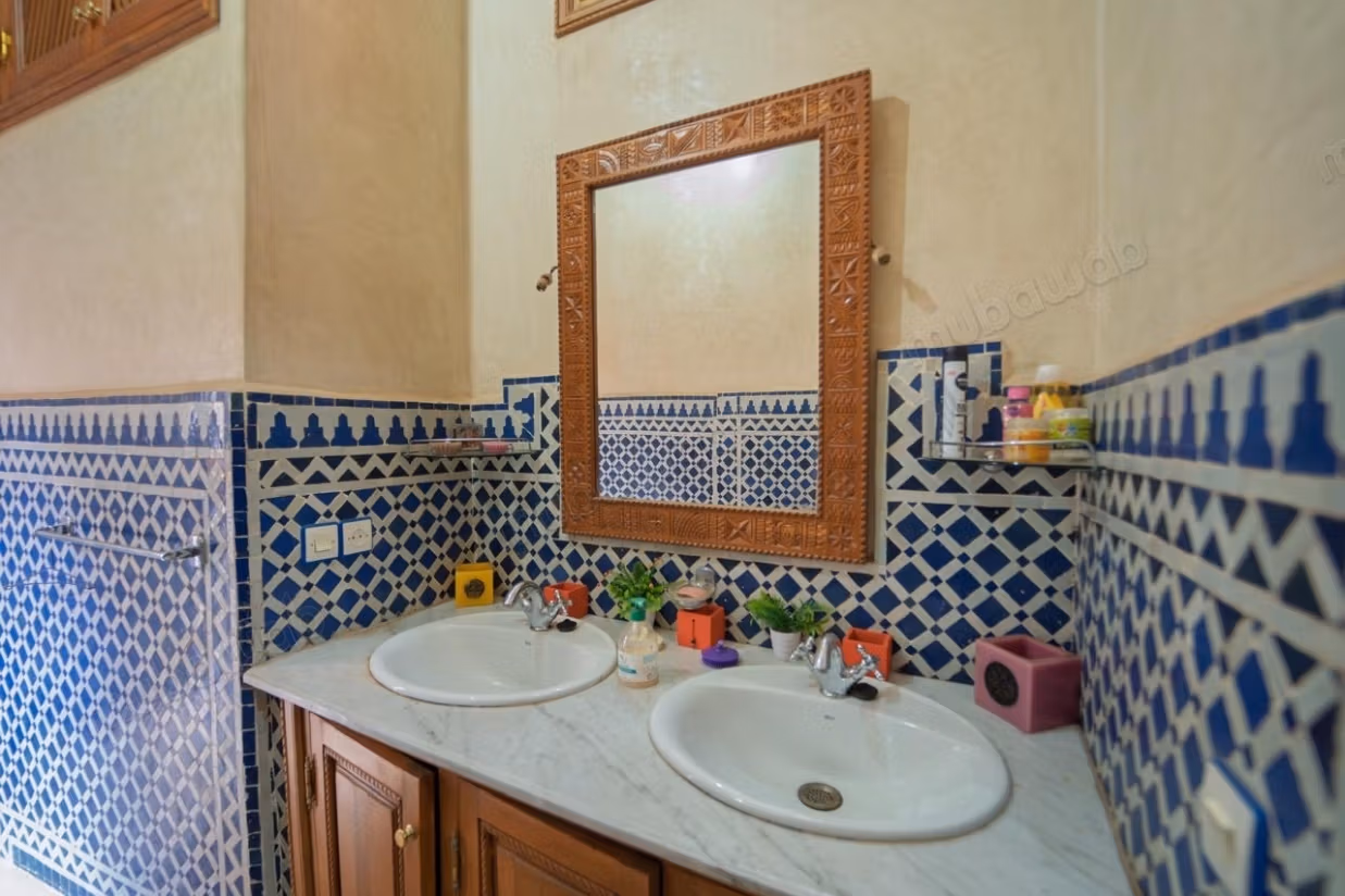Riad magnifique de 162 m² entièrement titré Derb Dabachi Rénovation minimale