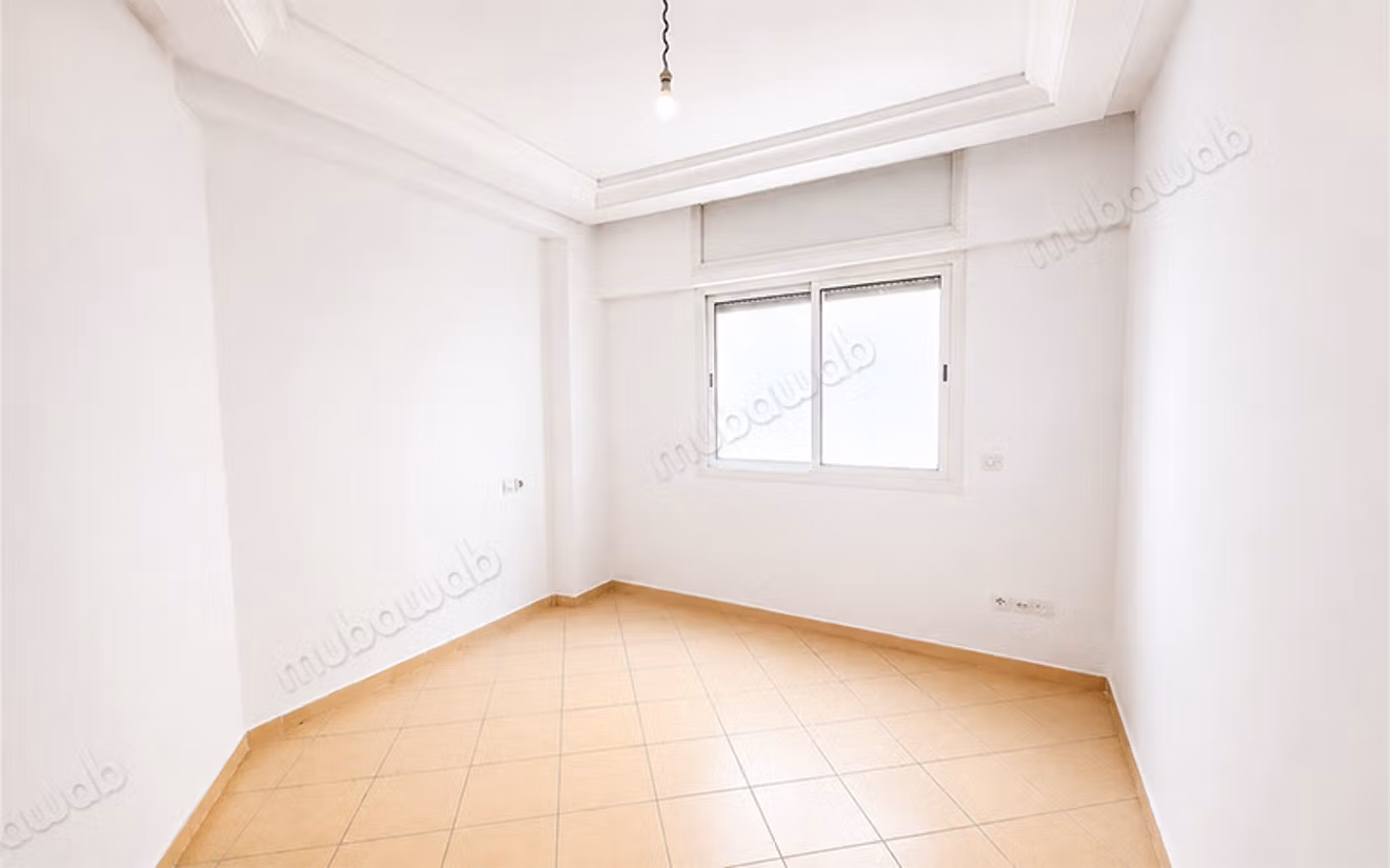 Appartement Vide à Louer 
Branes