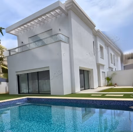 Villa triplex di prestigio S4 con piscina Lago 2