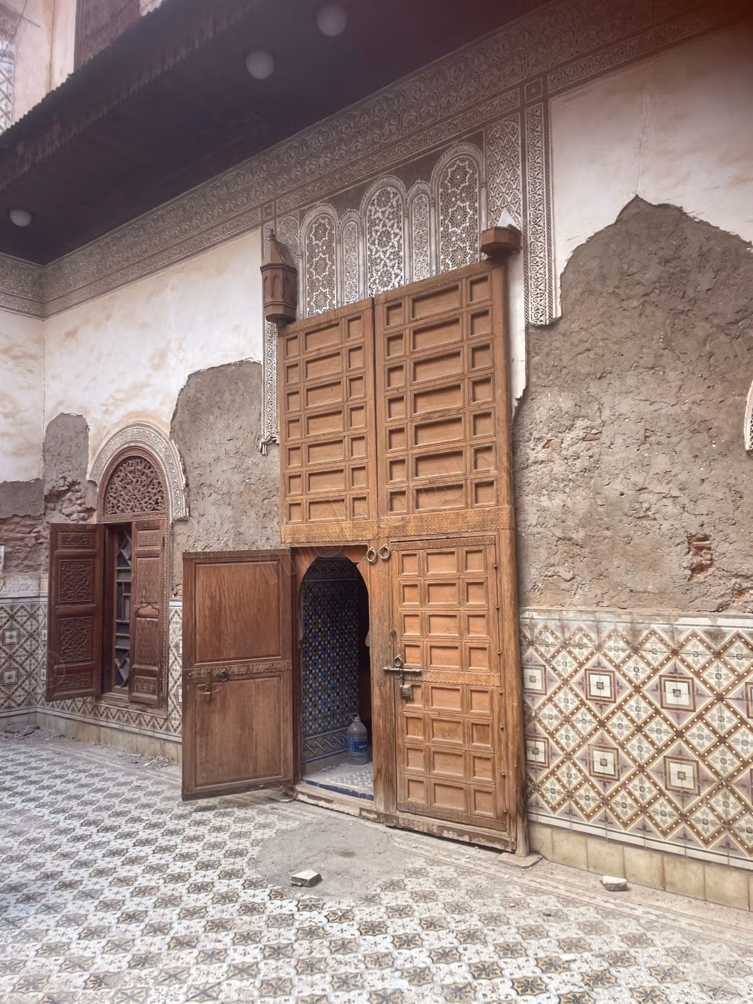 Riad Ancien à Titre Complet Rare de 400 ans Dôme Zouak Hart Esoura 416m2