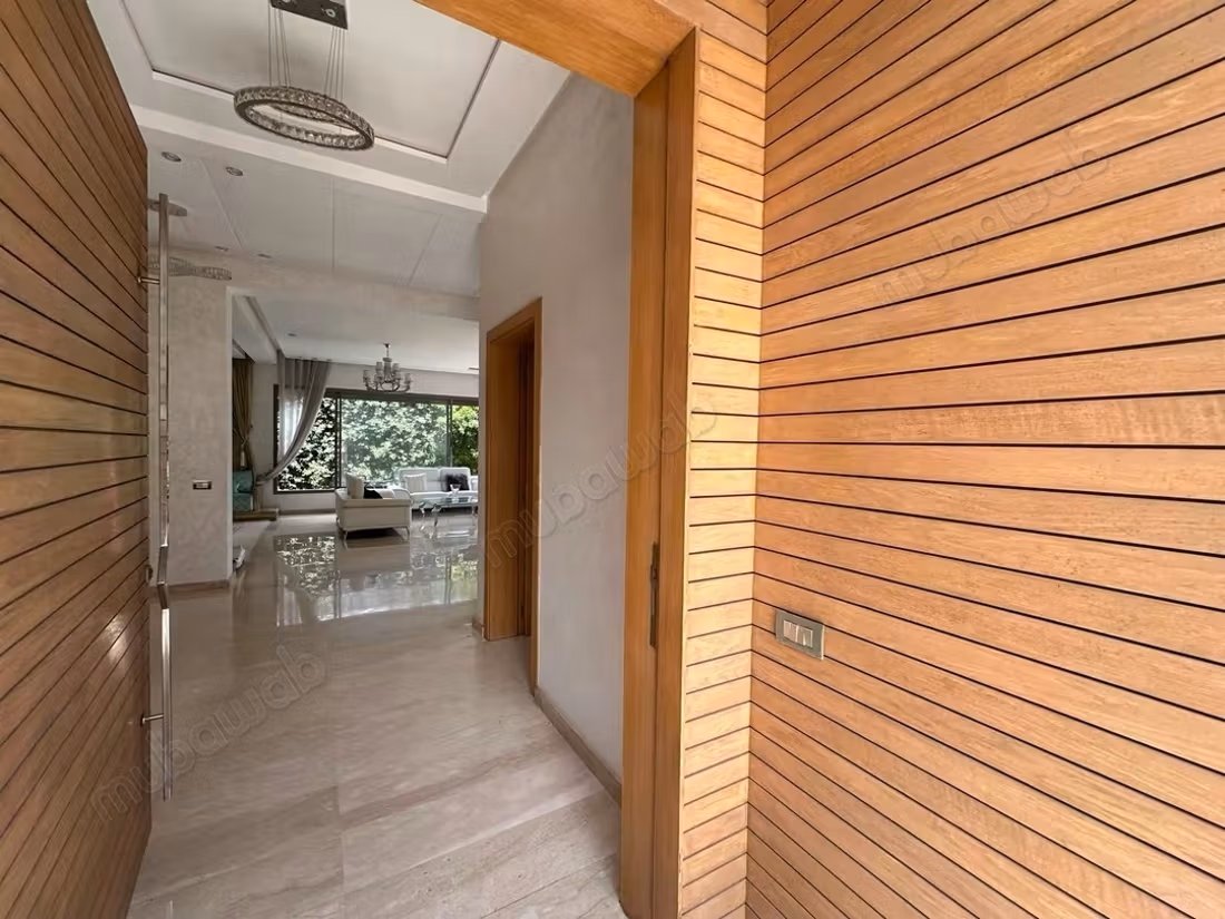 Villa fabulosa en venta. 4 grandes áreas de estar