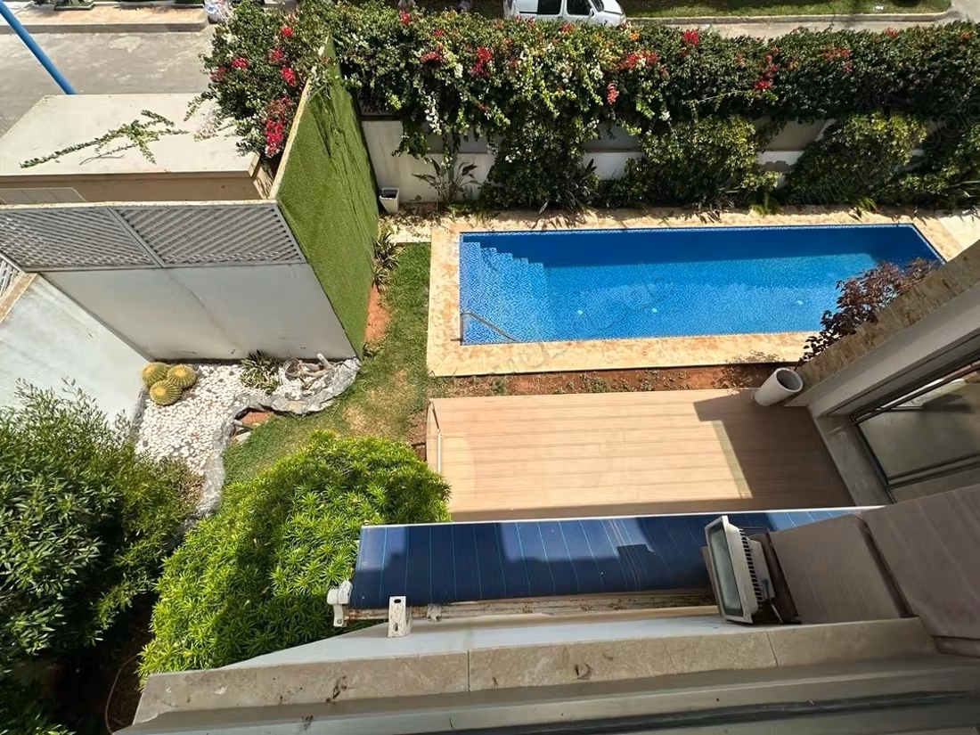 Villa fabulosa en venta. 4 grandes áreas de estar