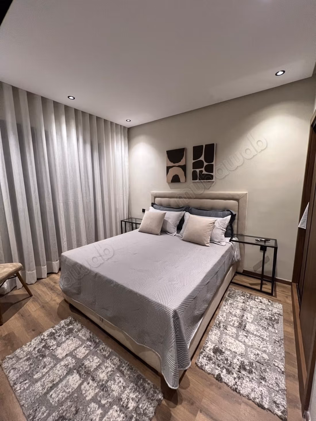 Très bel appartement en location à Zone industrielle. 1 Pièce. Meublé