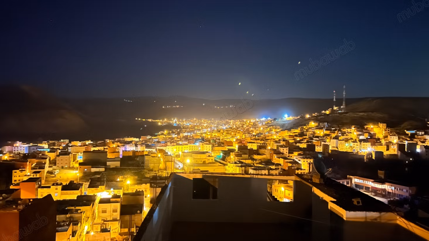 Maison dans le quartier de Tamwansa surplombant Ourir