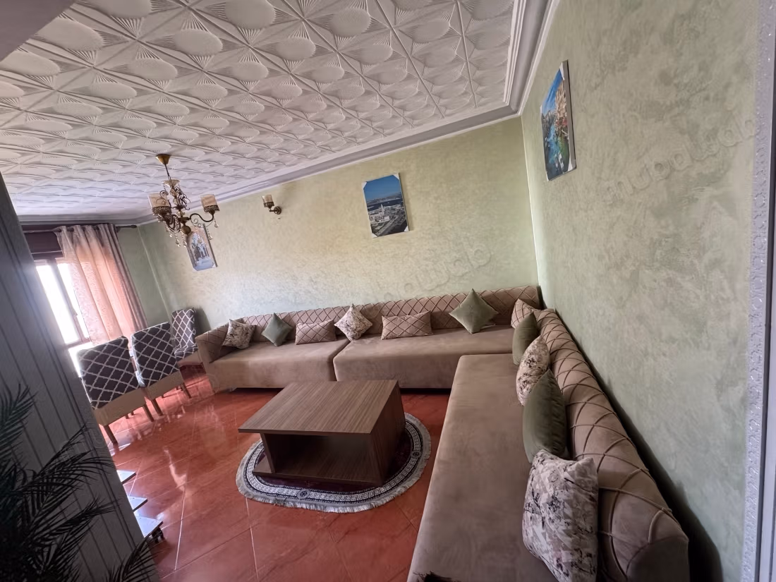 Appartement en location vacance au plein centre avec terrasse et wifi