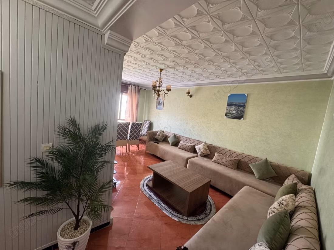 Appartement en location vacance au plein centre avec terrasse et wifi