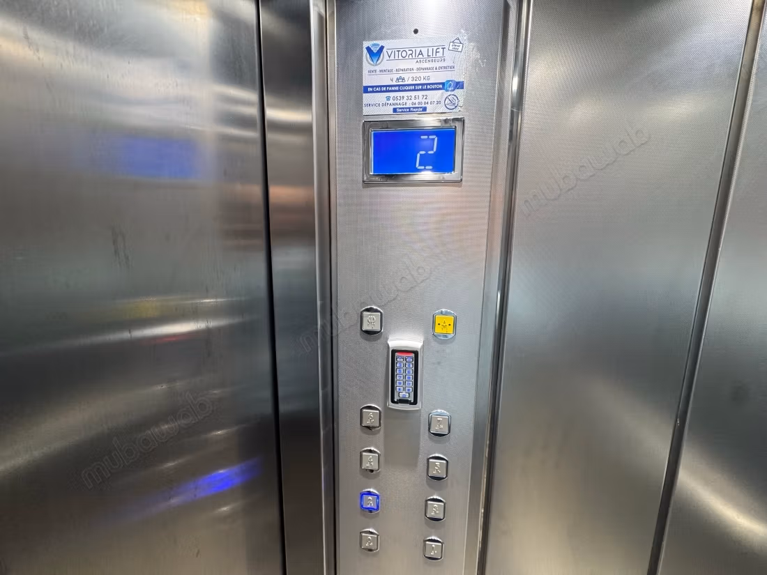 Appartement en location vacance au plein centre avec terrasse et wifi