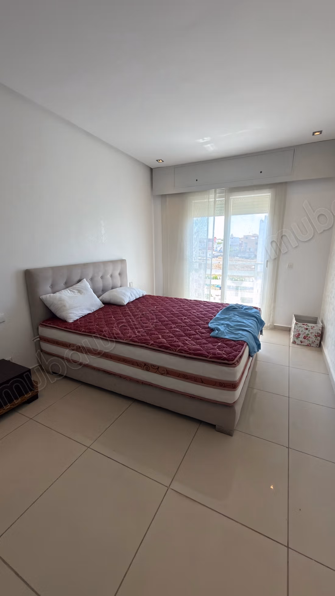 Appartement en location à Dar Bouazza. 2 belles chambres. Meublé