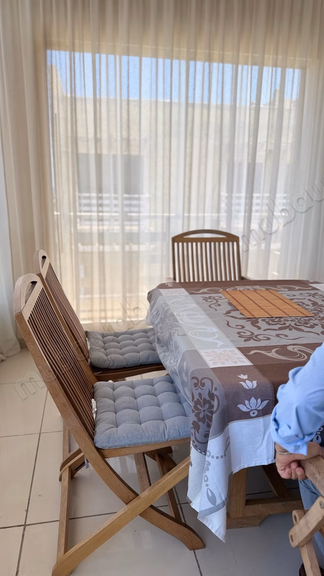 Appartement en location à Dar Bouazza. 2 belles chambres. Meublé
