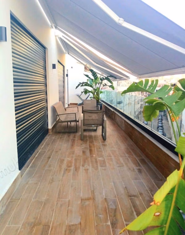 New furnished penthouse in Breton Farm