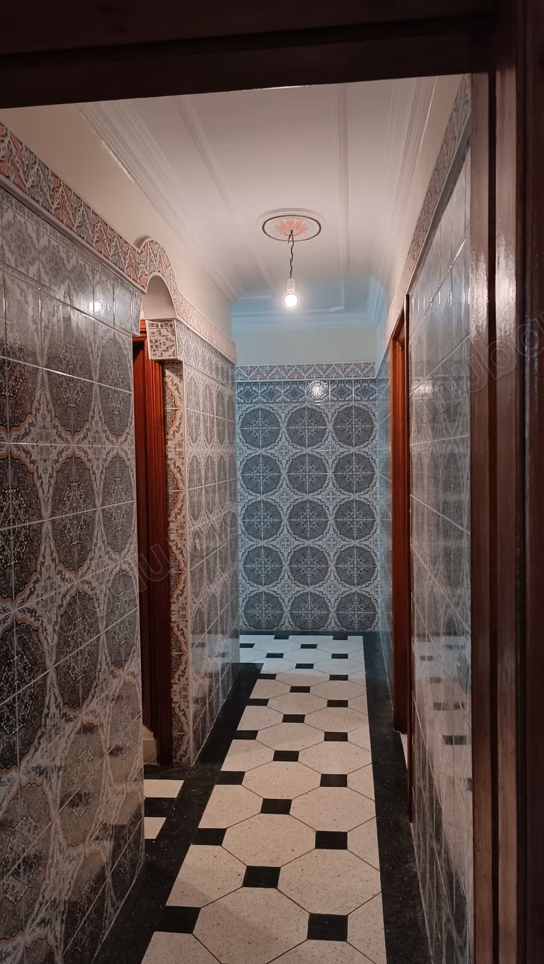 Apartment rental in Skikina. 2 large rooms. Large terrace