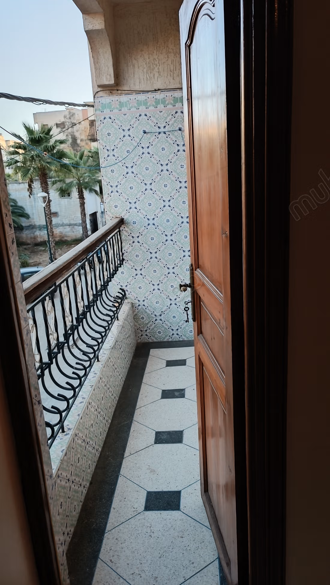 Apartment rental in Skikina. 2 large rooms. Large terrace