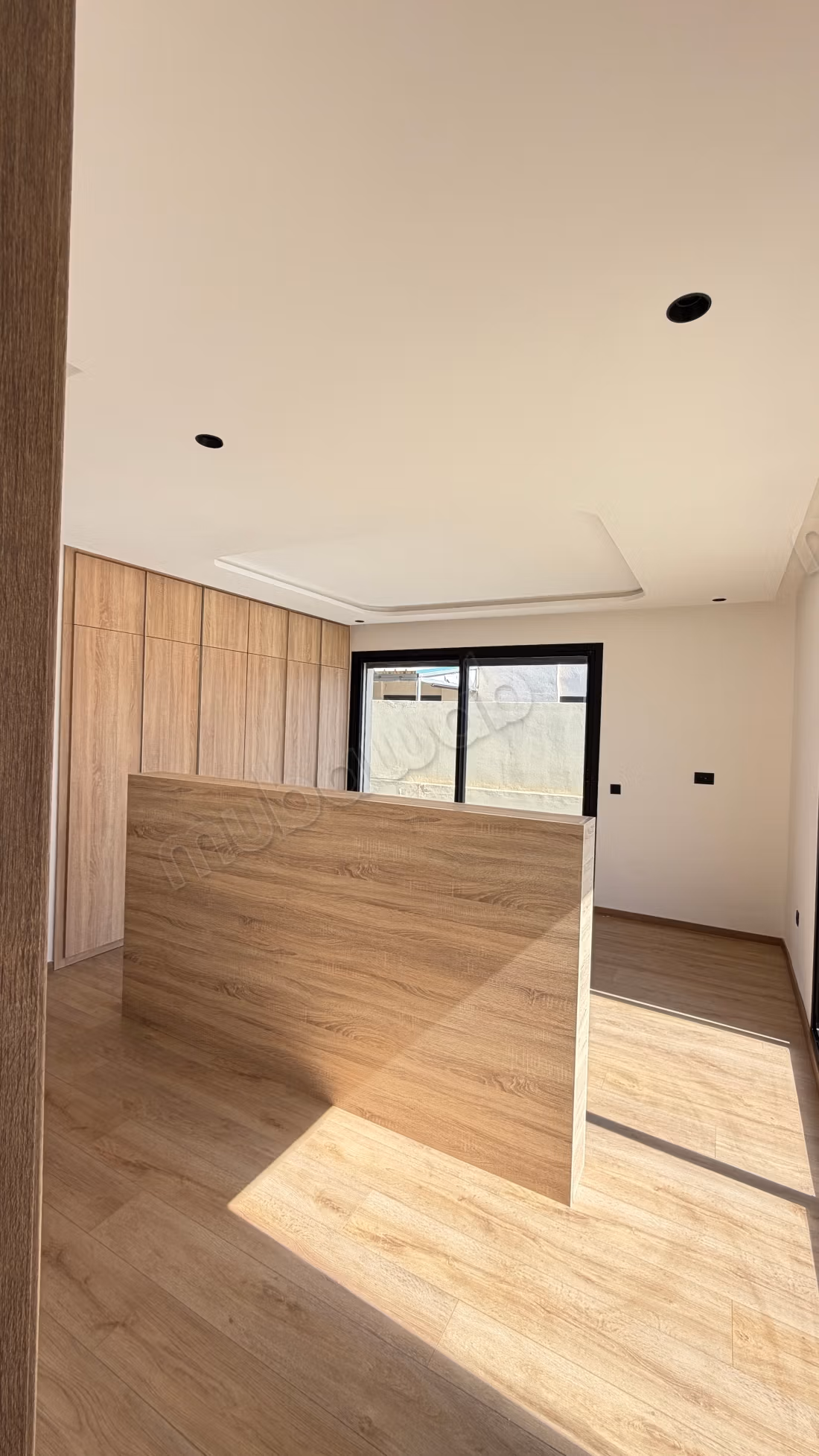 Appartamento molto bello in affitto ad Ain Diab Extension. 4 camere confortevoli. Servizio di portineria, bella piscina