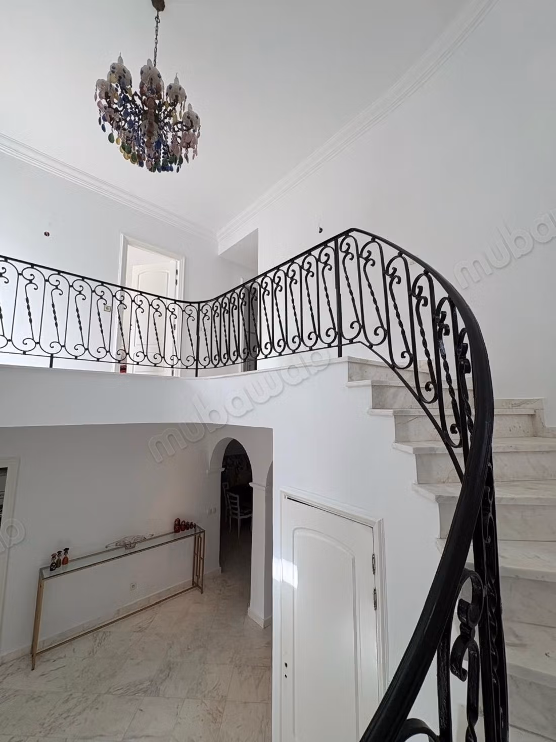 Casa lujosa en venta en Dar Bouazza. Superficie 245 m². Cocina completamente equipada