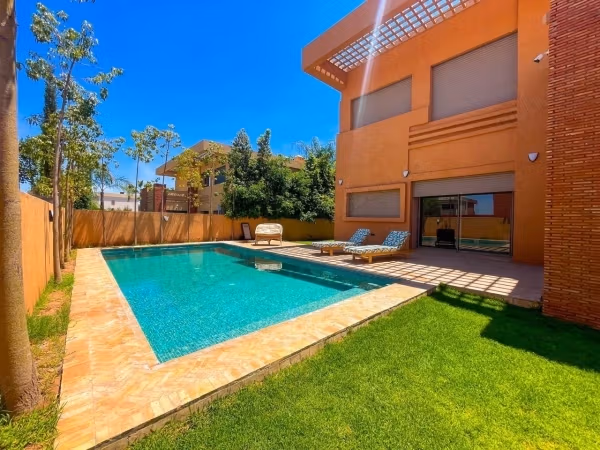 Villa 3 chambres à louer – marrakech