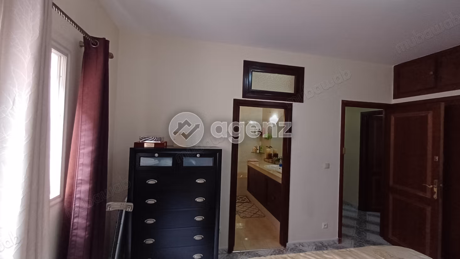 Appartement à vendre 181 m², 3 chambres Les Hôpitaux Casablanca