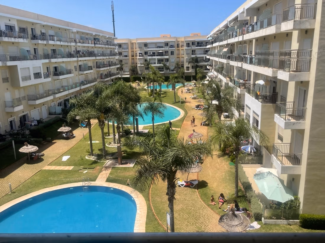 Louez cet appartement à Quartier Industriel. Surface totale 65 m². Bien meublé