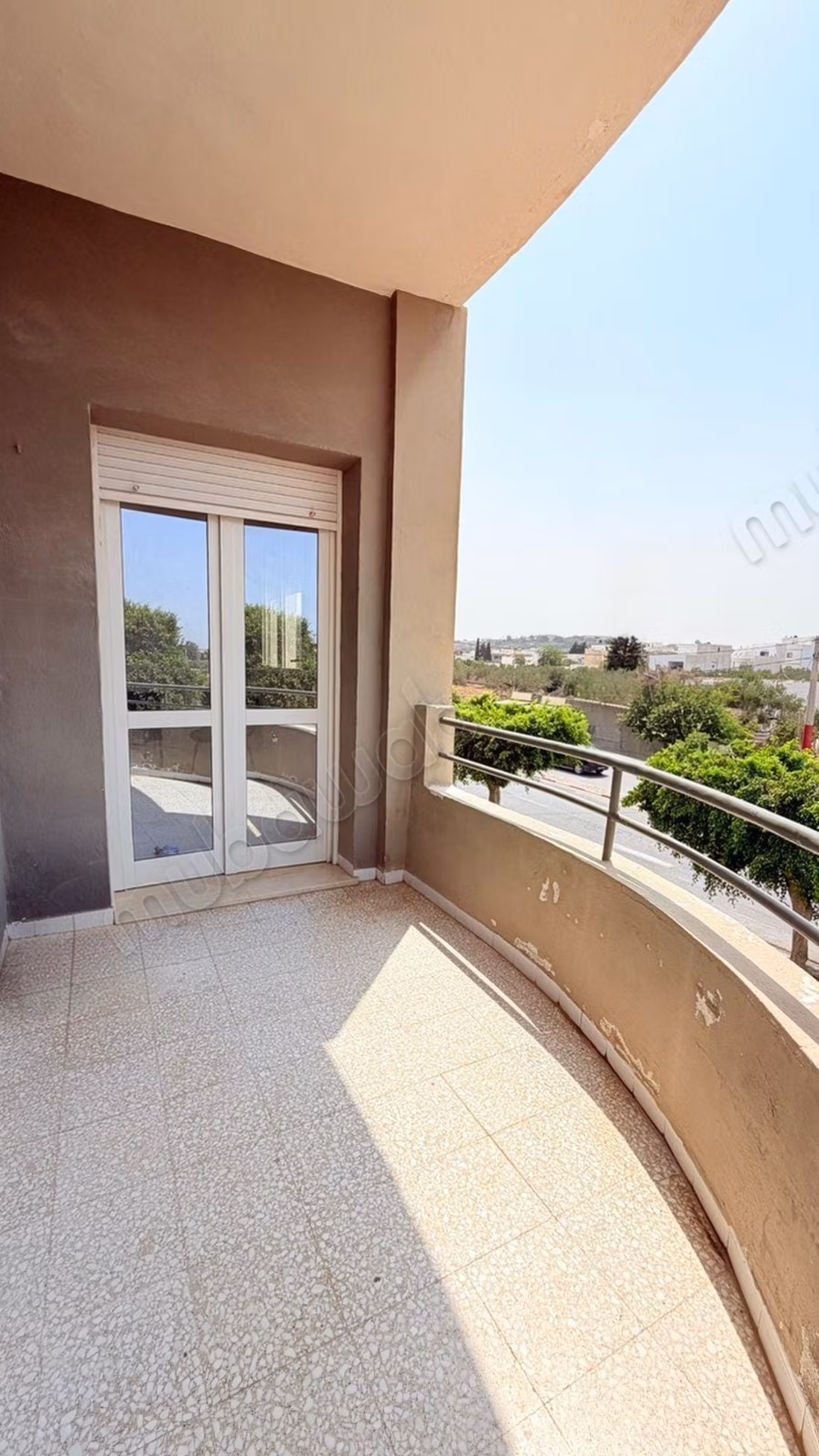 S2 avec un balcon en vente