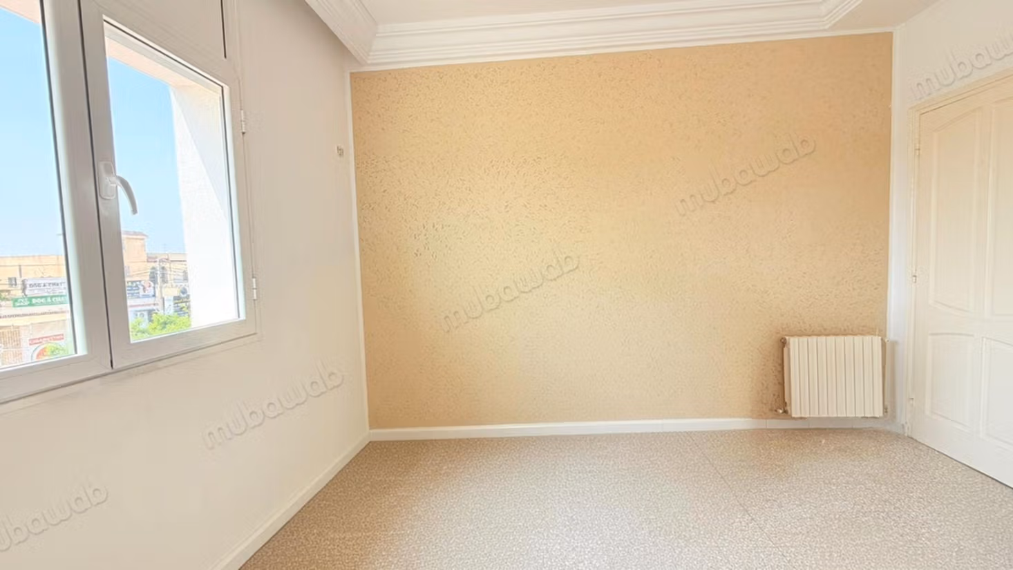 S2 avec un balcon en vente