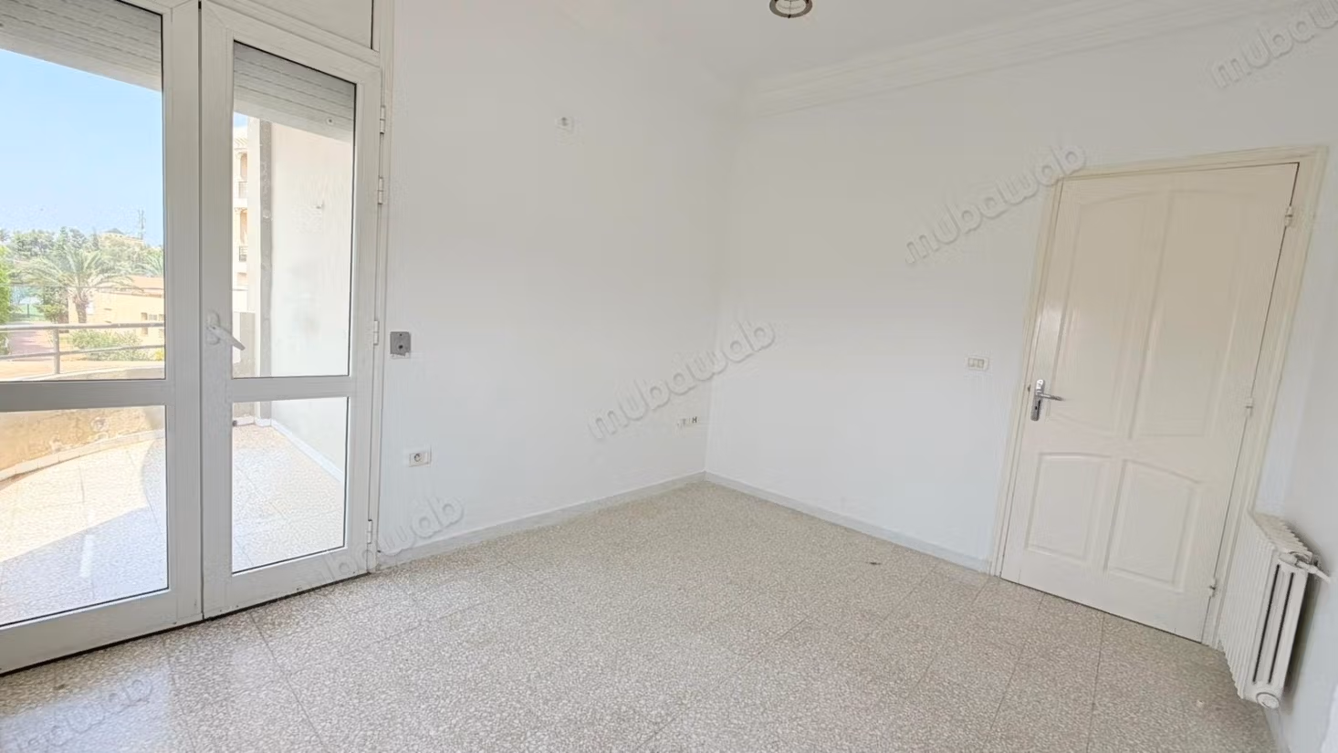 S2 avec un balcon en vente