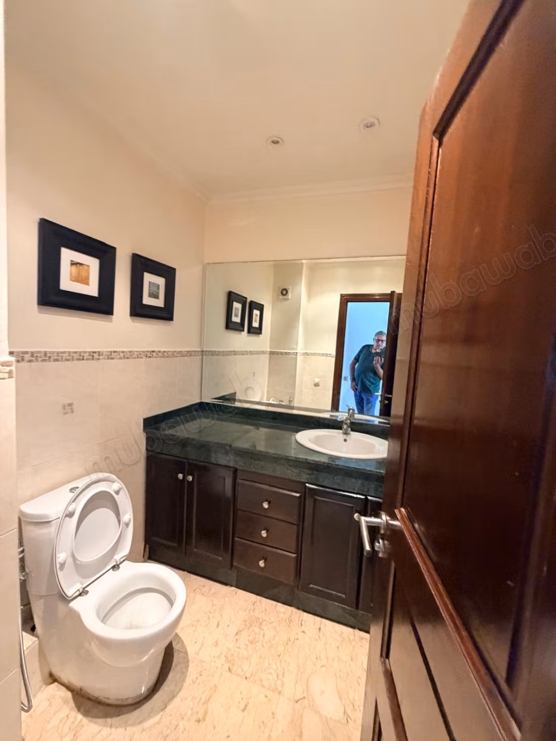 Superbe appartement à louer à Racine. 4 pièces. Cheminée et concierge