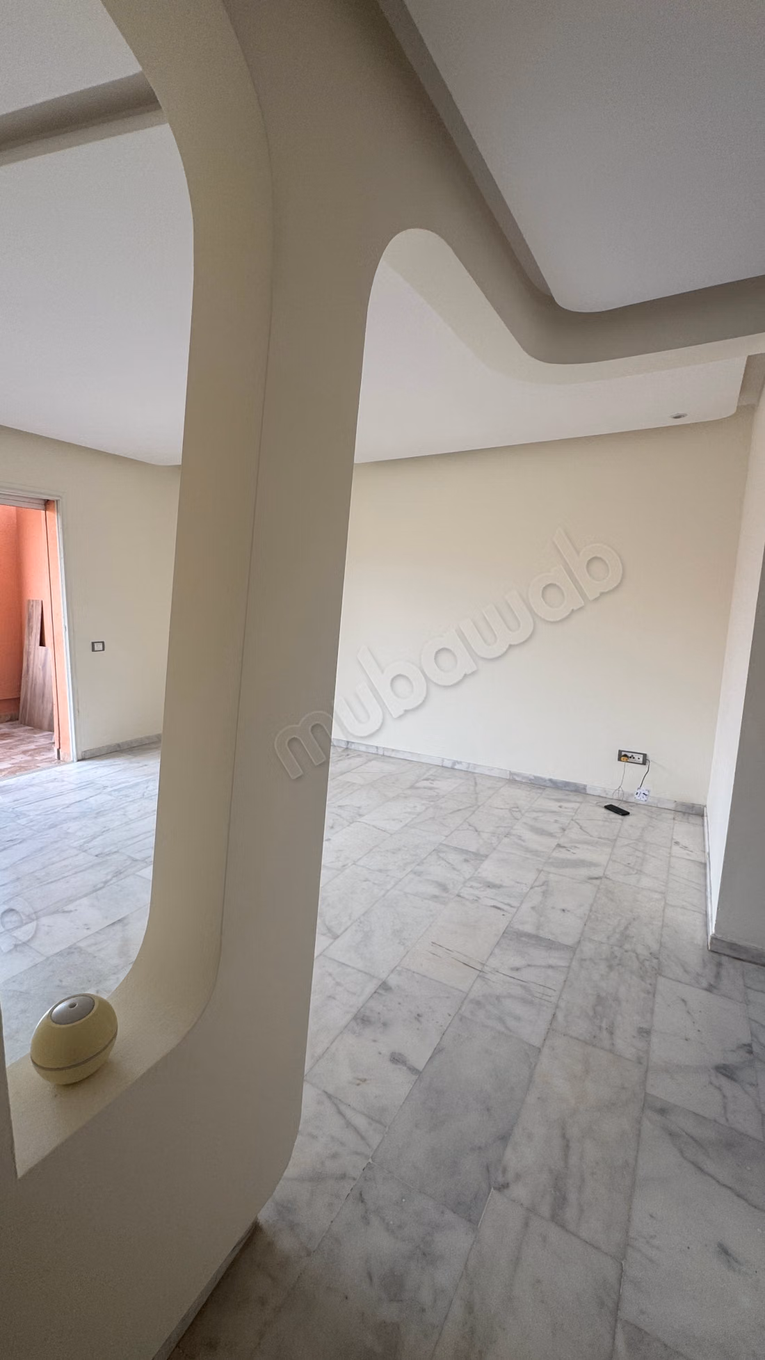 Alquiler de un apartamento en Riad Al Atlas. 3 habitaciones grandes. Residencia con conserje y aire acondicionado central