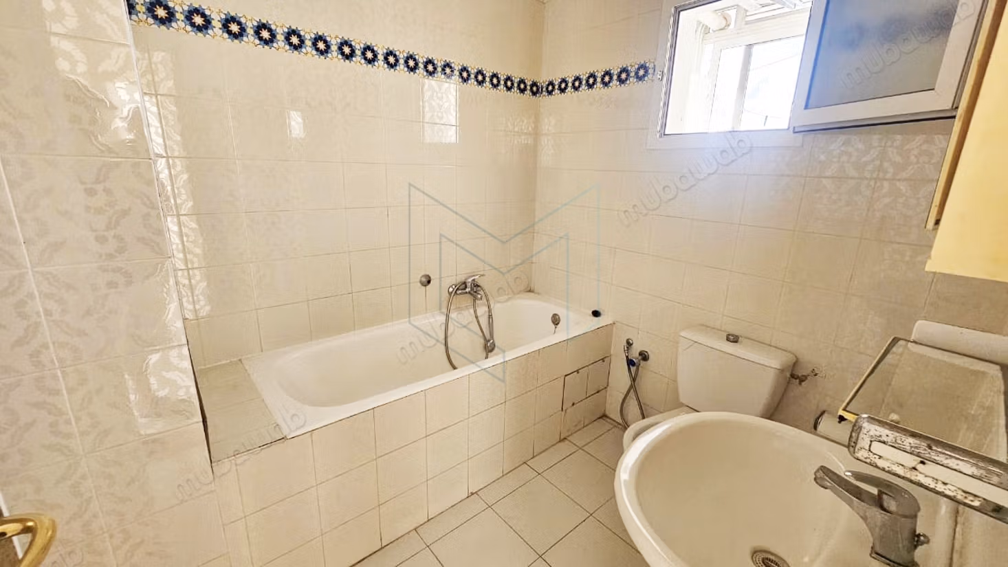 À louer un appartement S2 vide à Ariana