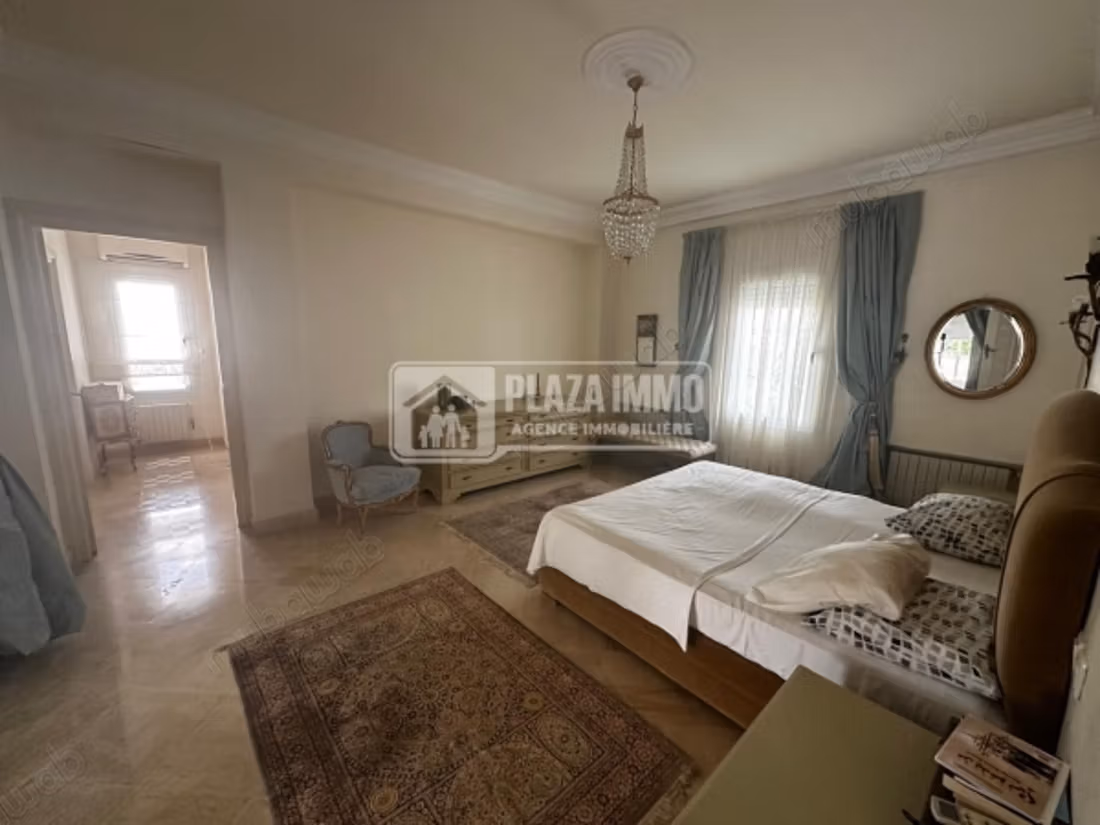 FOR SALE Villa in the tourist area of Gammarth