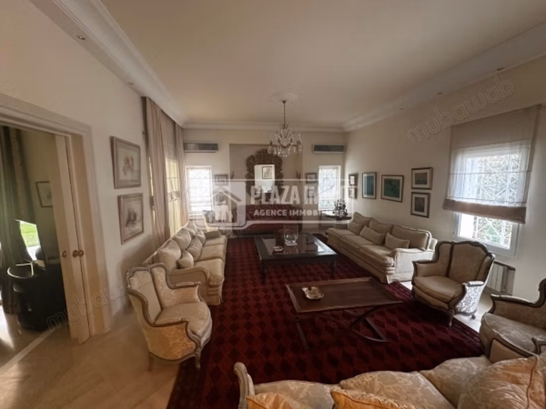 FOR SALE Villa in the tourist area of Gammarth