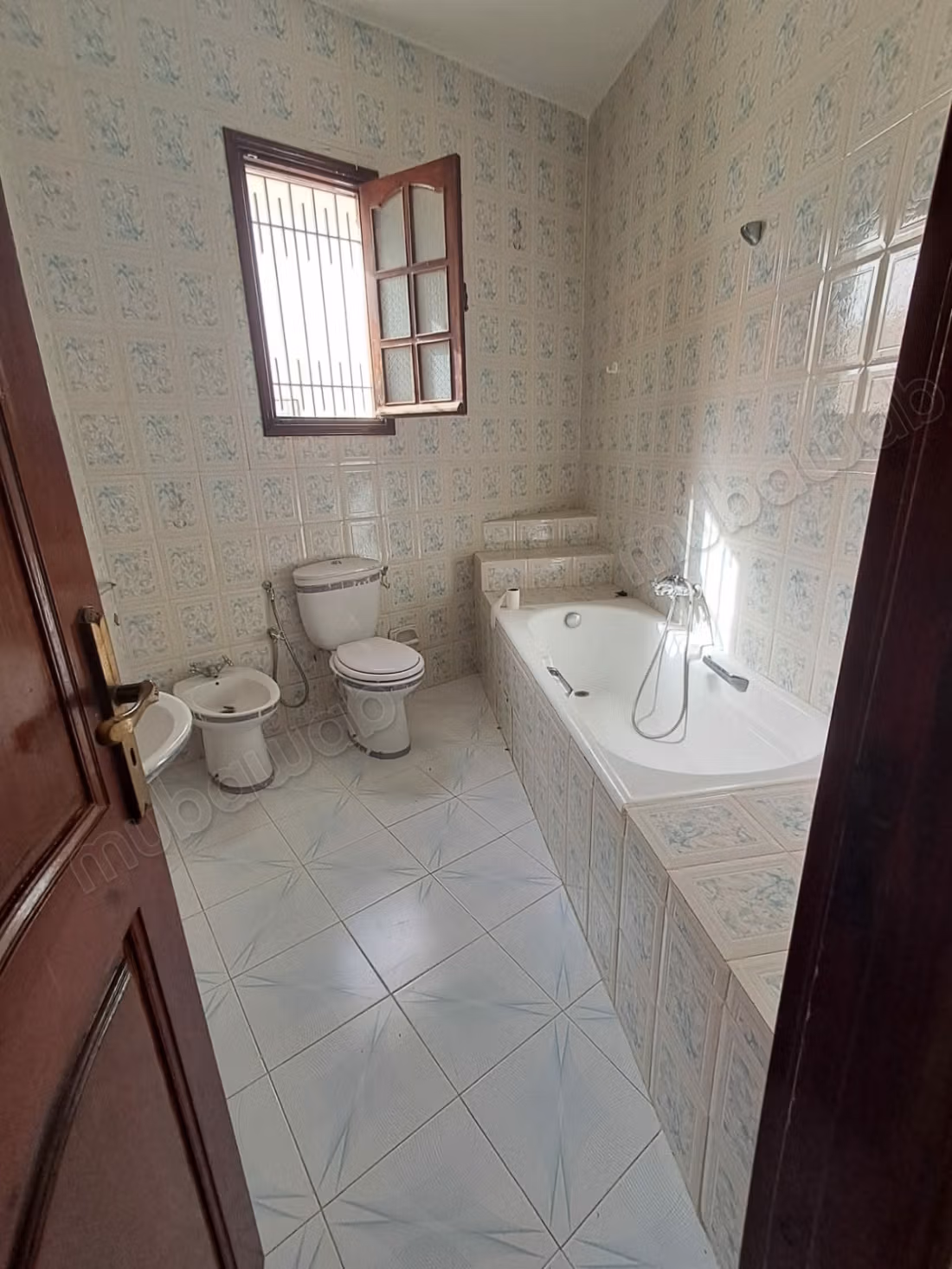 ENNASR 2 in affitto villa grande